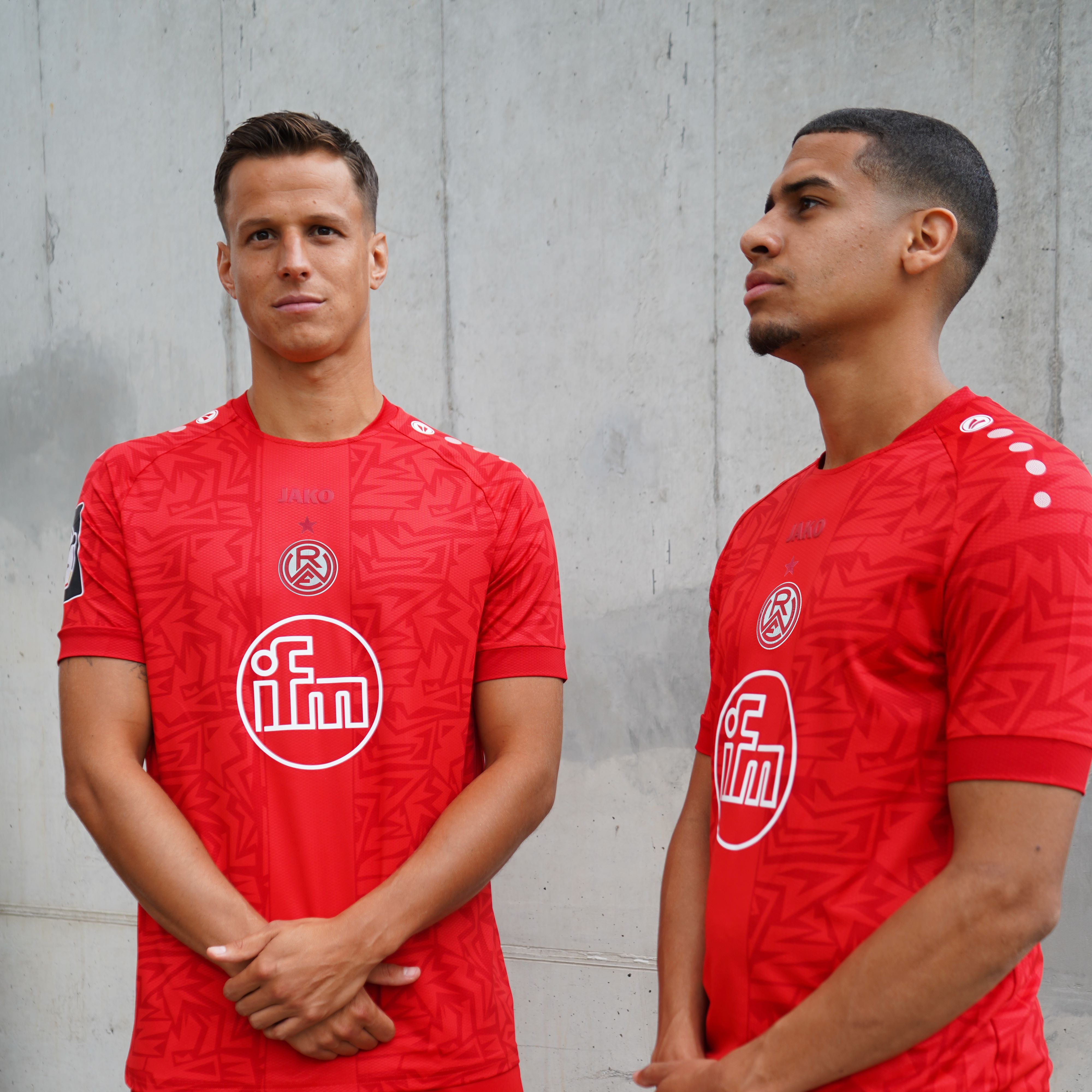 Sportzeug Trikot und Training RWE RotWeiss Essen