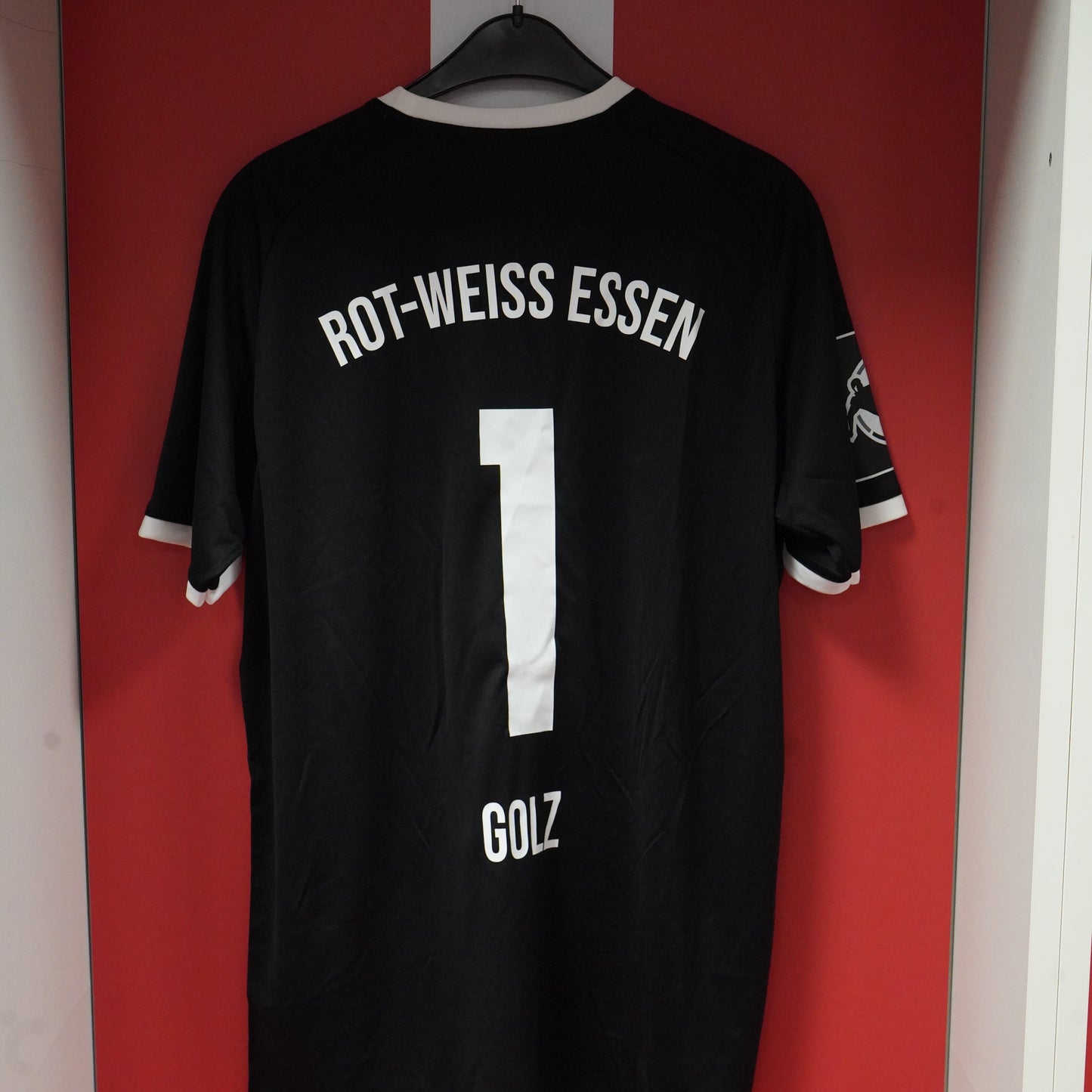 Sondertrikot „70 Jahre DM“ | vs. Rostock 24/25 | Jakob Golz #2