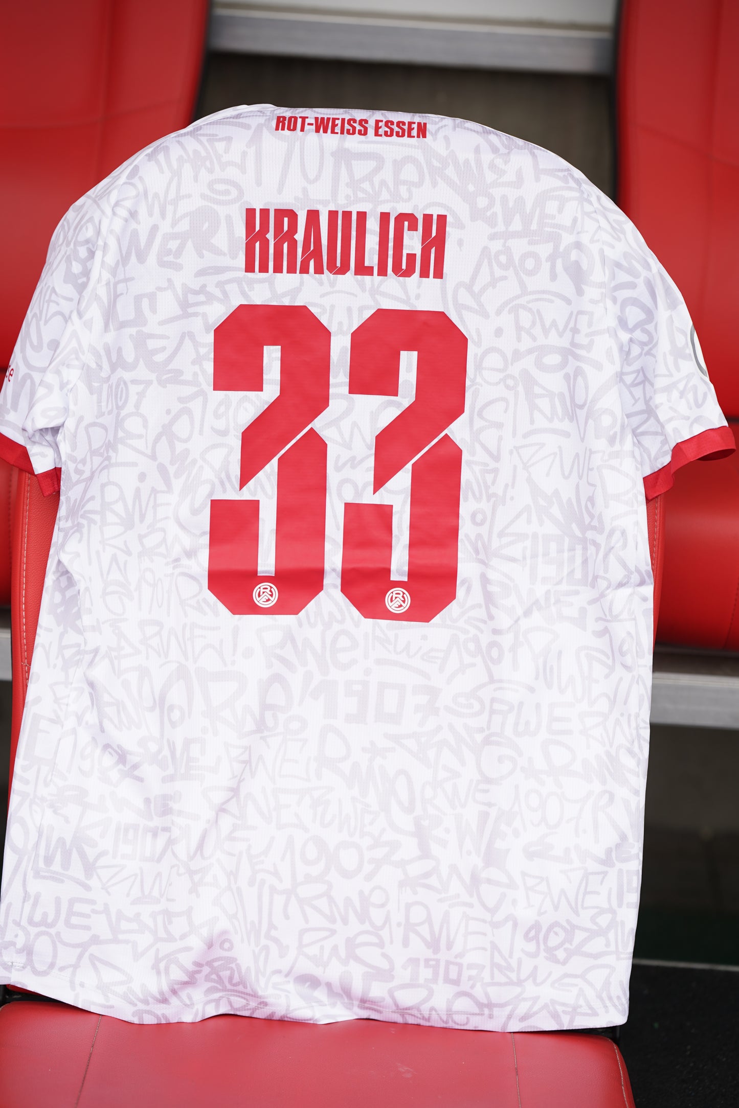 DFB-Pokal-Trikot | vs. BVB 25/26 | #33 Kraulich - signiert