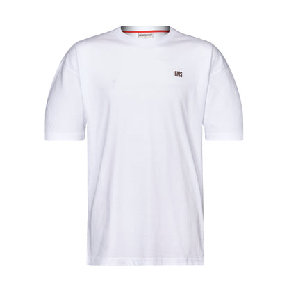 Weißes Oversize T-Shirt mit goldenem GMS Stick auf linker Brust