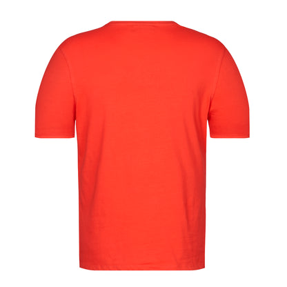 Rotes T-Shirt "Mythos" im Regular Fit mit einem weißen "Mythos Hafenstrasse" -Druck auf der linken Brust. Mit Rippbündchen am Ausschnitt und Ärmeln; hinten schlicht