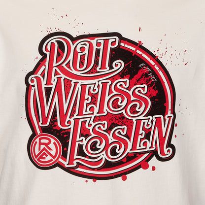 Nahaufnahme Style 2542 "Retro" Druck, "Rot-Weiss Essen" in retro Font mit swoosh und Farbsprenkeln