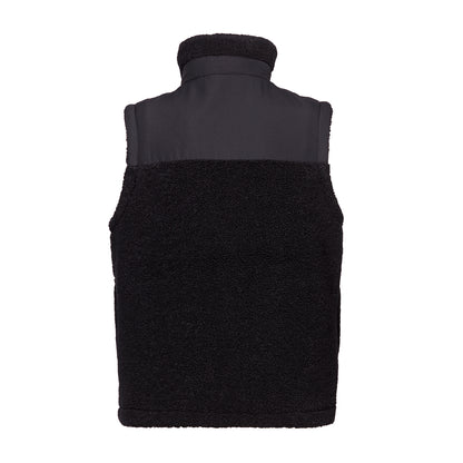Rückansicht: Schwarze Teddy-Weste mit hohem Stehkragen mit glattem Kontraststoff-Detail, Kontraststoff-Passe auf oberen Rücken, ansonsten schlicht.