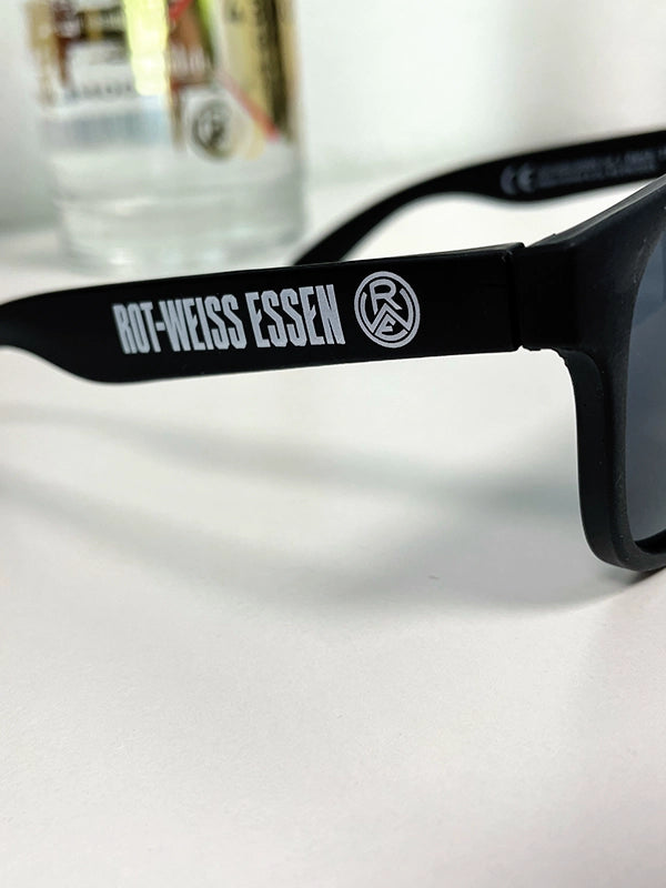 Sonnenbrille schwarz